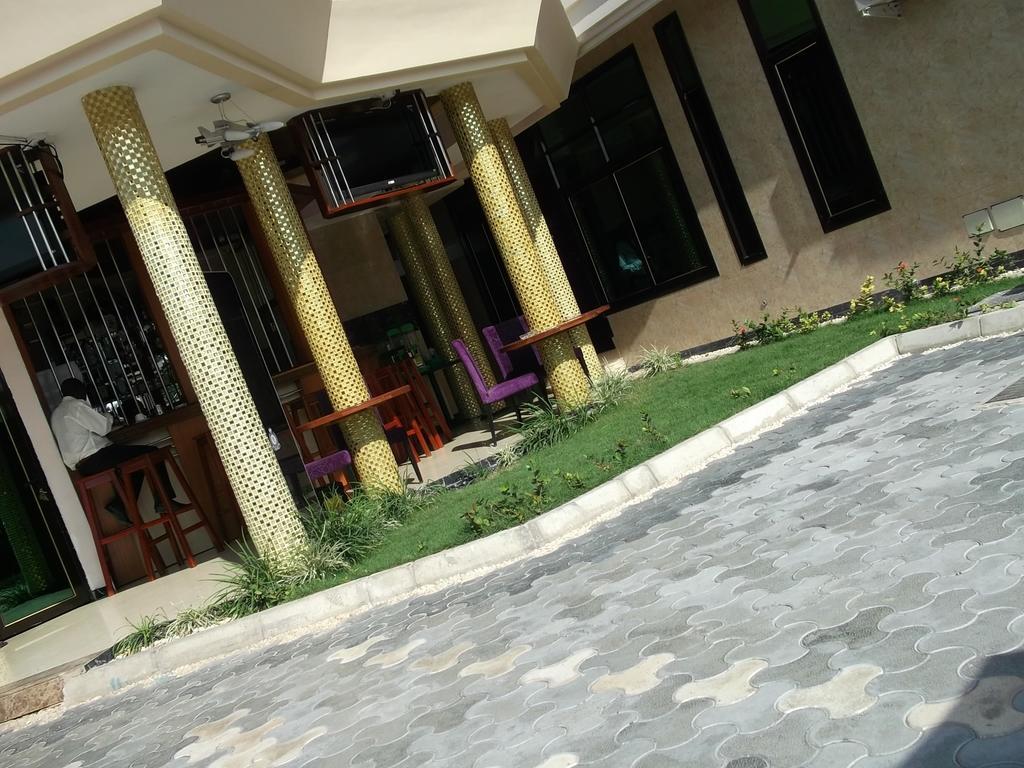 Star City Hotel Dar es Salaam Extérieur photo