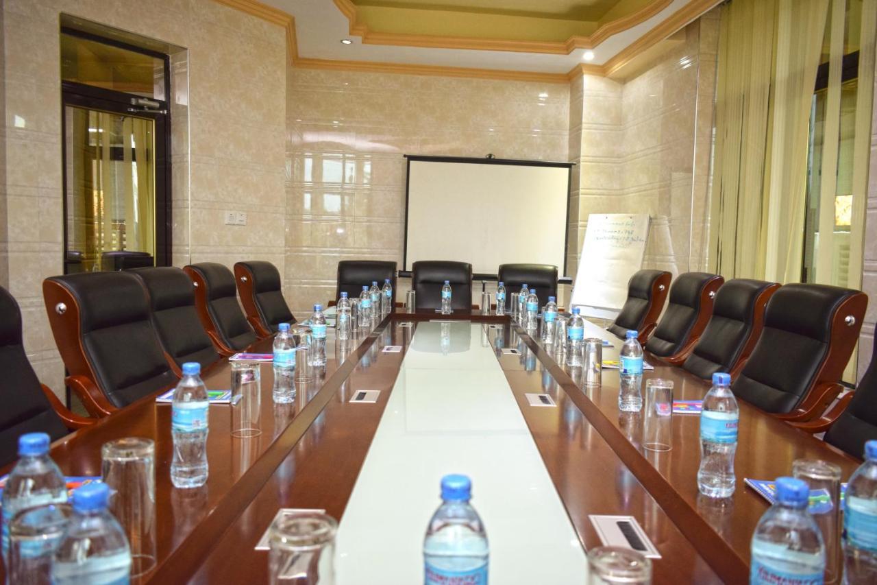 Star City Hotel Dar es Salaam Extérieur photo